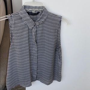 Zara Sleeveless Button Up Blouse